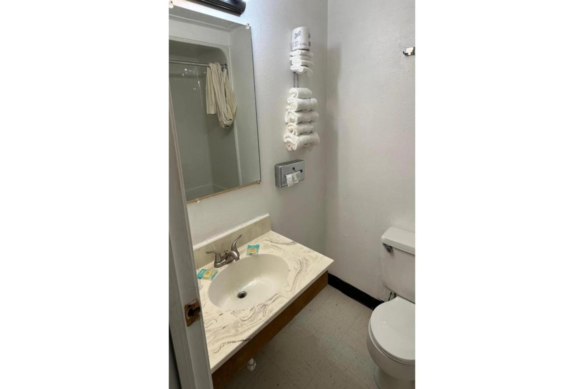 Love Hotels Kadoka By Oyo At Badlands Sd Esterno foto